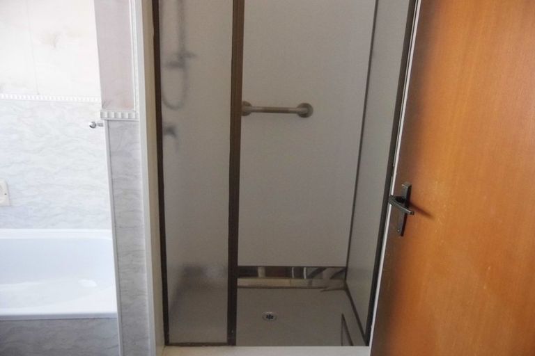 Photo of property in 2/480 Great South Road, Papatoetoe, Auckland, 2025