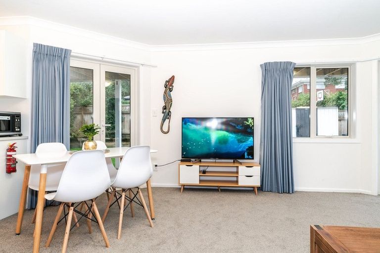 Photo of property in 1/49 Hastings Road, Mairangi Bay, Auckland, 0630