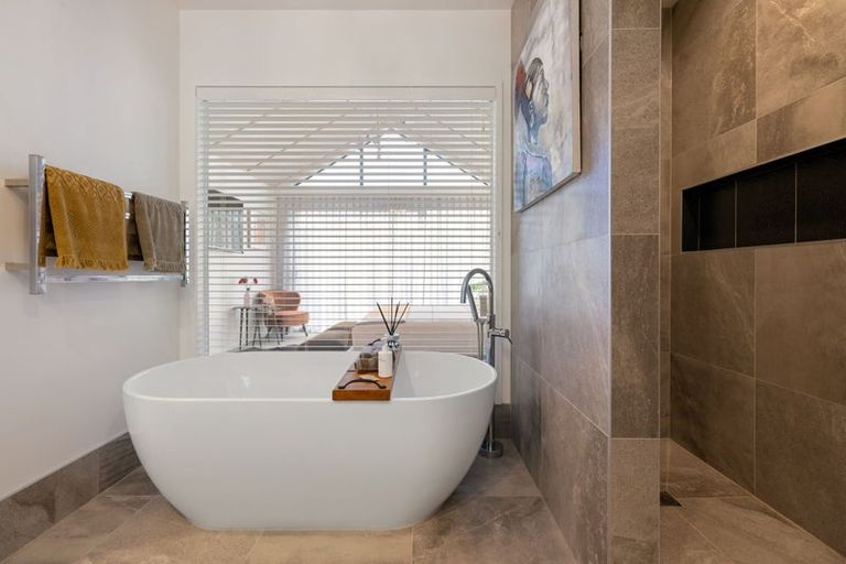 Photo of property in 70 Magellan Rise, Flagstaff, Hamilton, 3210