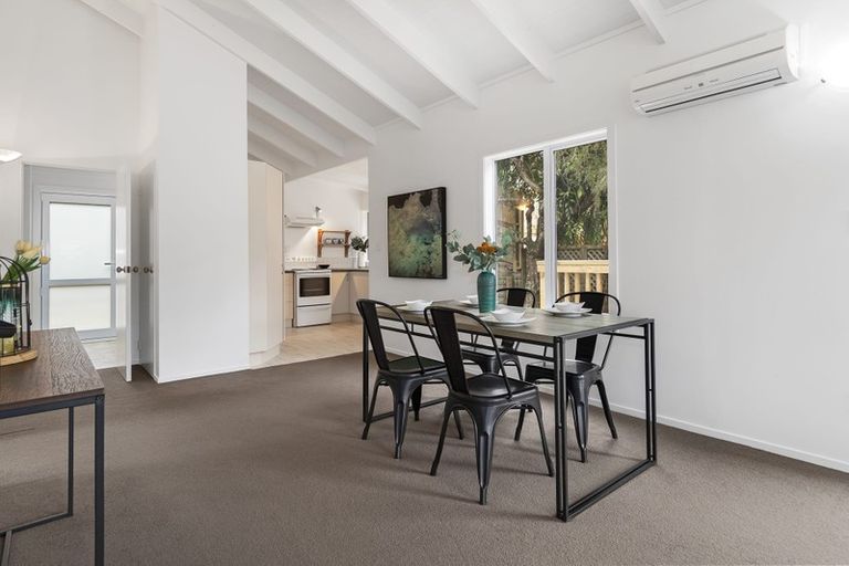 Photo of property in 38 Sunvale Place, Gate Pa, Tauranga, 3112