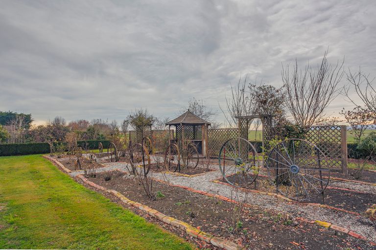 Photo of property in 396 Waipopo Road, Seadown, Timaru, 7973