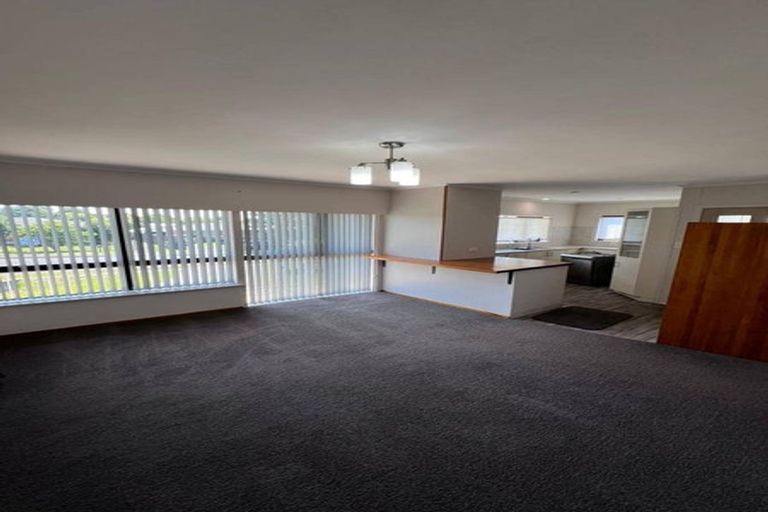 Photo of property in 31 Halberg Street, Papakura, 2110