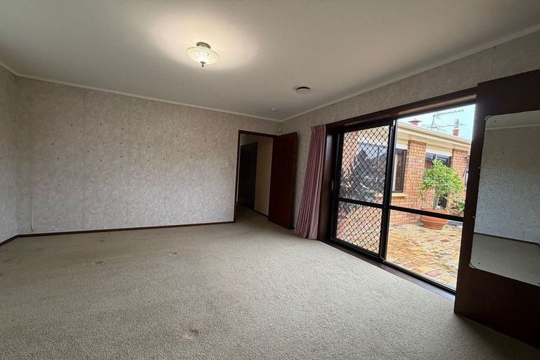 Photo of property in 5 Marina View Drive, West Harbour, Auckland, 0618