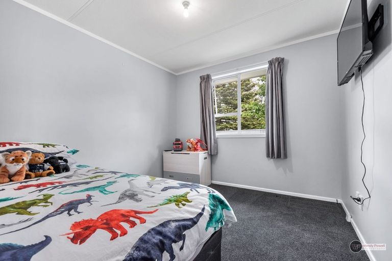 Photo of property in 14 California Drive, Totara Park, Upper Hutt, 5018
