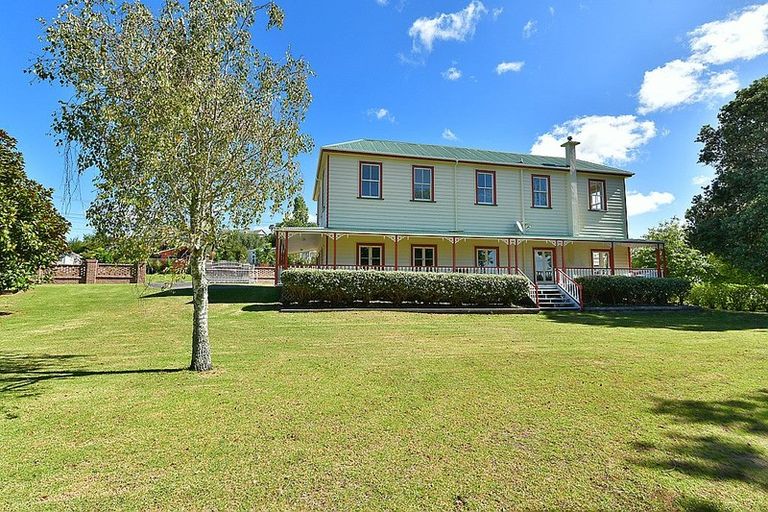 Photo of property in 14 Nelson Street, Helensville, 0800
