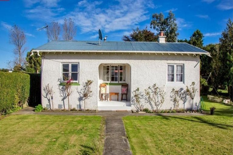 Photo of property in 47 High Street, Eltham, 4322