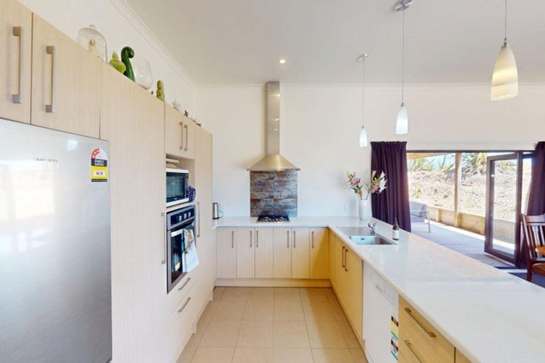 Photo of property in 10 Mowhia Grove, Waitarere, Levin, 5510