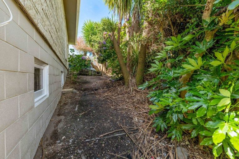 Photo of property in 188 Huatoki Street, Upper Vogeltown, New Plymouth, 4310