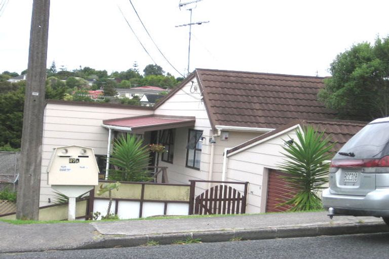 Photo of property in 1/27a Stanley Road, Glenfield, Auckland, 0629