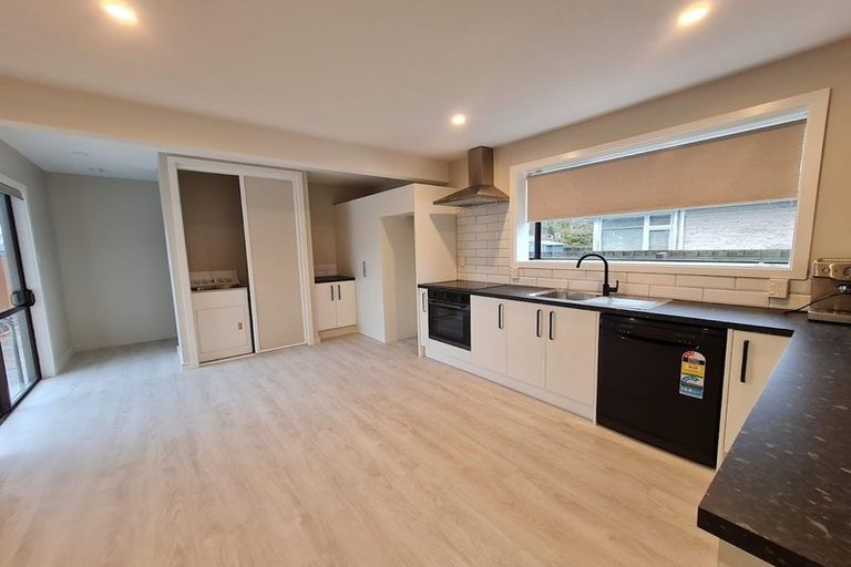 Photo of property in 10 Larch Place, Casebrook, Christchurch, 8051
