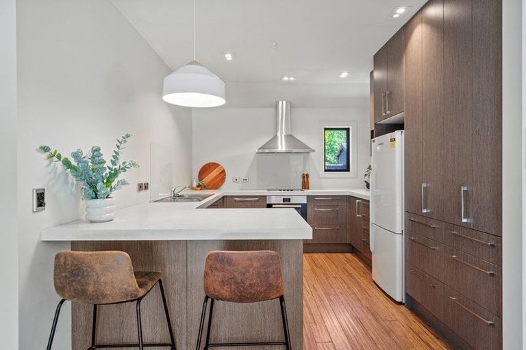 Photo of property in 32 Quill Street, Lake Hayes, Queenstown, 9304