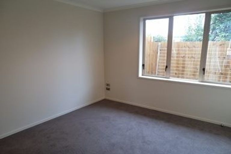 Photo of property in 1/114 Old Farm Road, Hamilton East, Hamilton, 3216