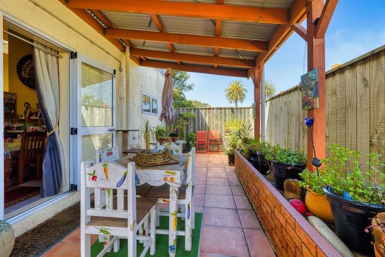 Photo of property in 2c Creagh Street, Te Awa, Napier, 4110