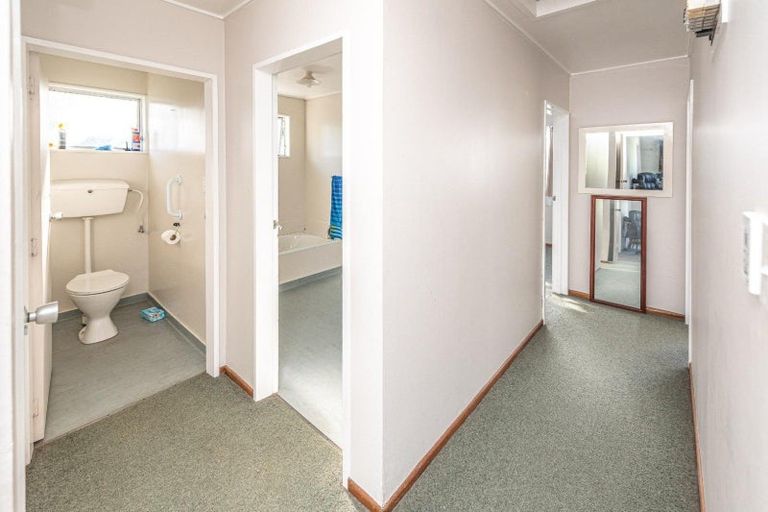 Photo of property in 93a Matai Street, Castlecliff, Whanganui, 4501