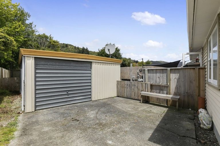 Photo of property in 79 Peel Place, Wainuiomata, Lower Hutt, 5014