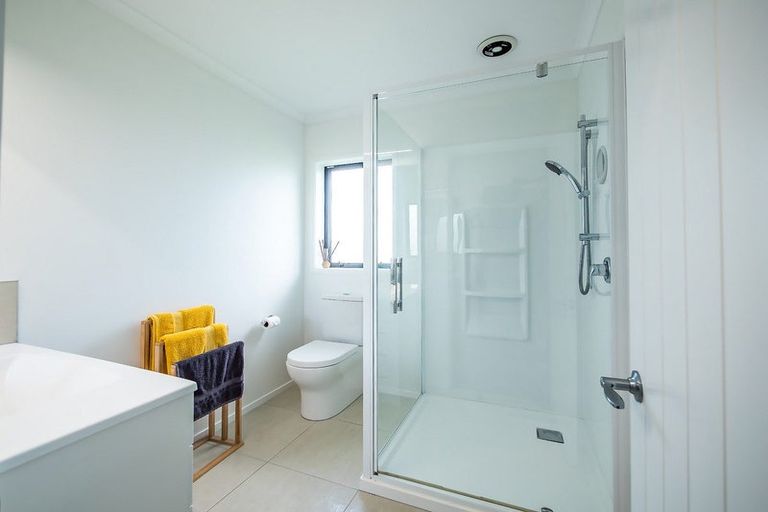 Photo of property in 5 Riverglen Drive, Haruru, 0204