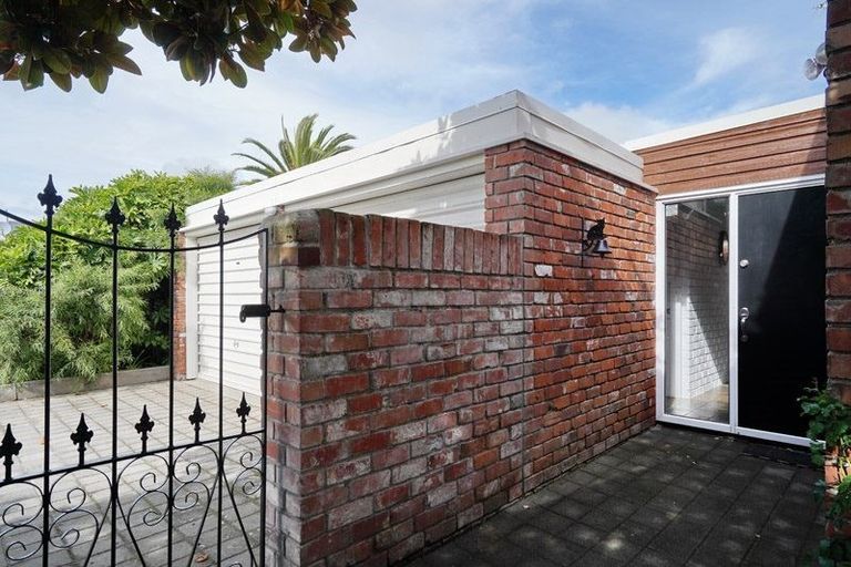 Photo of property in 362 Halswell Road, Halswell, Christchurch, 8025