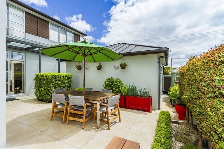 Photo of property in 8 Sylvan Park Avenue, Milford, Auckland, 0620