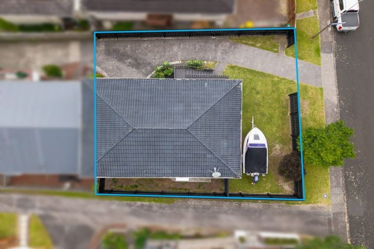 Photo of property in 1/24 Bayview Road, Bayview, Auckland, 0629