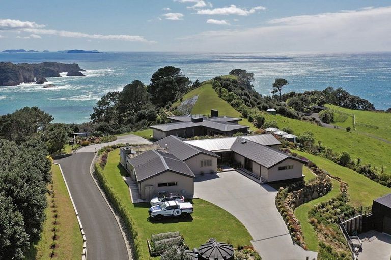 Photo of property in 97 Orchard Road, Hahei, Whitianga, 3591