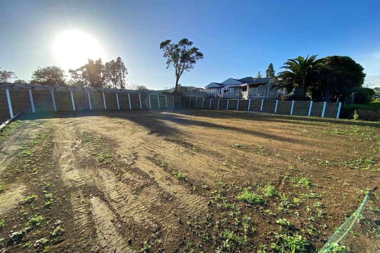 Photo of property in 403 Tukapa Street, Hurdon, New Plymouth, 4310