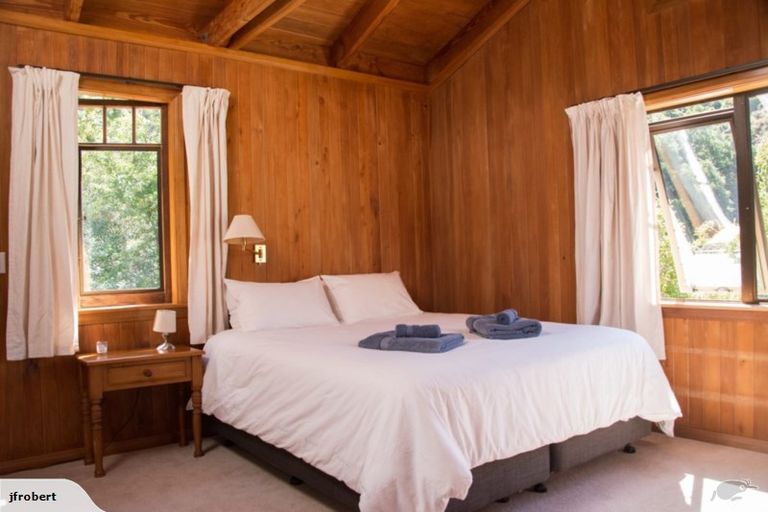 Photo of property in 105 Marahau Valley Road, Marahau, Motueka, 7197