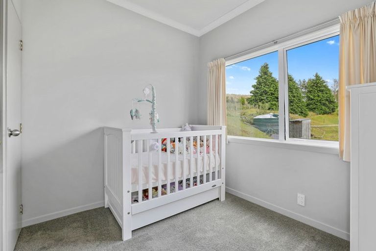 Photo of property in 89 Hill View Drive, Acacia Bay, Taupo, 3385