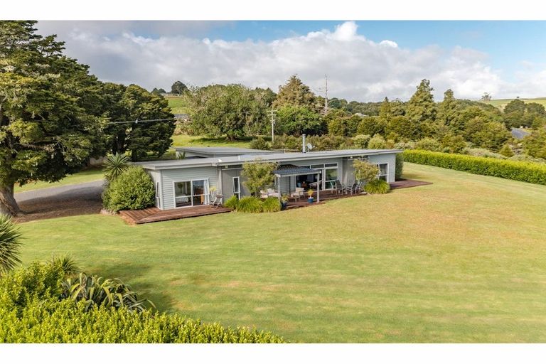 Photo of property in 817 Waimate Road North, Waimate North, Kerikeri, 0293