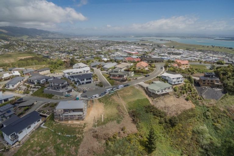 Photo of property in 9 Istana Place, Britannia Heights, Nelson, 7010