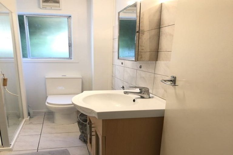 Photo of property in 1/153 Main Road, Tawa, Wellington, 5028