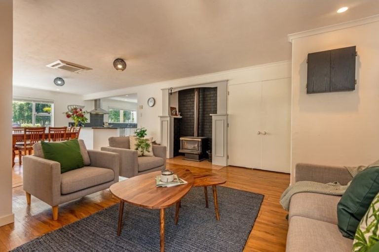 Photo of property in 12 Innerwell Lane, Ashhurst, Palmerston North, 4470