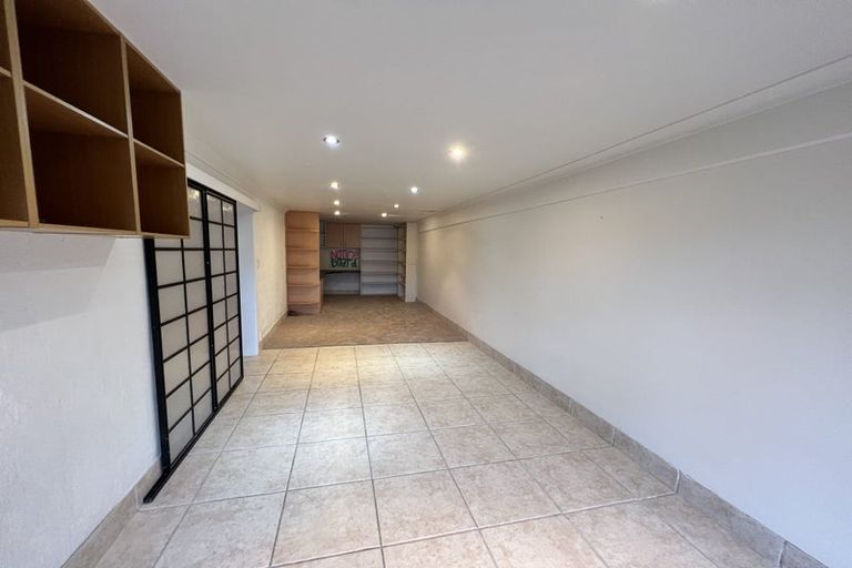 Photo of property in 48 Lyons Avenue, Murrays Bay, Auckland, 0630