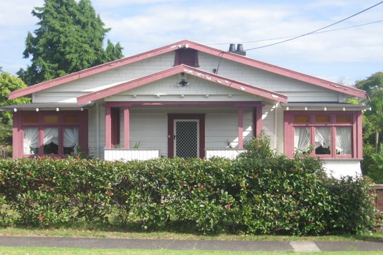 Photo of property in 1/110 Lynwood Road, New Lynn, Auckland, 0600