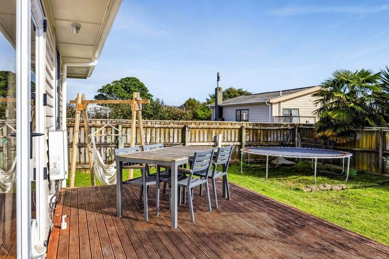 Photo of property in 6 Brookes Terrace, Waitara, 4320
