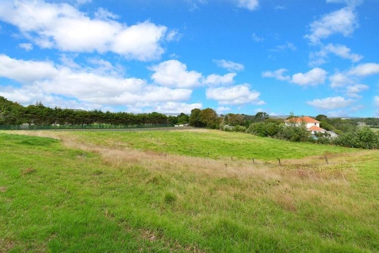 Photo of property in 39 Crosland Road, South Head, Helensville, 0874