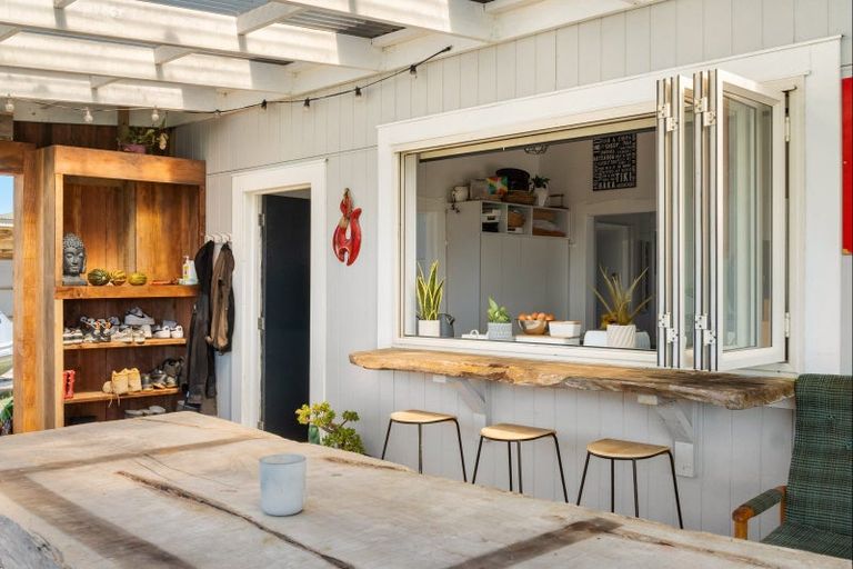 Photo of property in 22a Rangiuia Road, Tolaga Bay, 4077