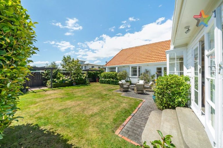 Photo of property in 67 Queens Grove, Hutt Central, Lower Hutt, 5010