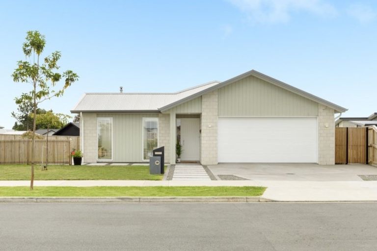 Photo of property in 4 Goodwin Crescent, Pyes Pa, Tauranga, 3112