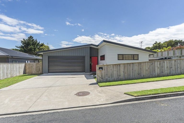 Photo of property in 12 Manakohi Street, Spotswood, New Plymouth, 4310