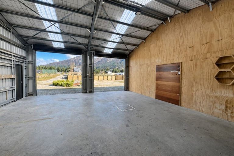 Photo of property in 70 Lost Burn Road, Lake Hawea, 9382