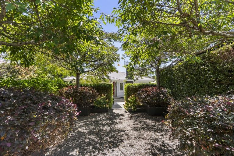 Photo of property in 30 Saint Leonards Road, Devonport, Auckland, 0624