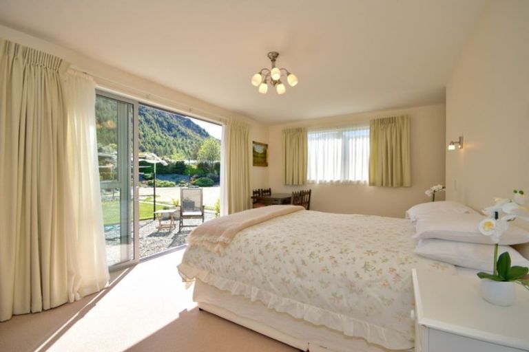 Photo of property in Butel Park, 119 Essex Avenue, Arrowtown, 9302