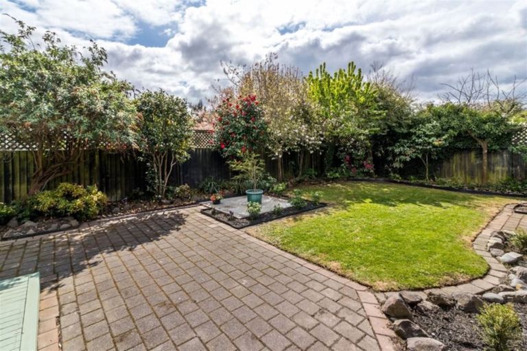 Photo of property in 2/15a Lothian Street, Ilam, Christchurch, 8041