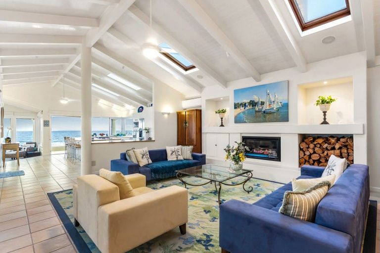 Photo of property in 9a Holiday Road, Milford, Auckland, 0620