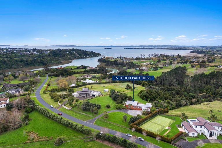 Photo of property in 15 Tudor Park Drive, Whitford, Howick, 2571