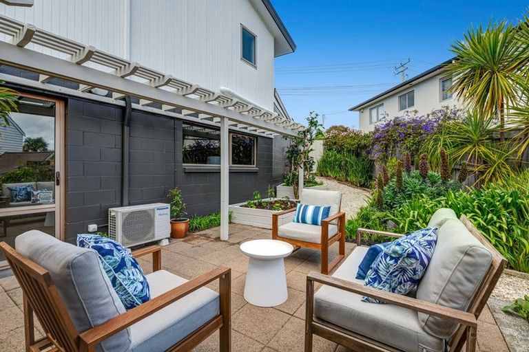 Photo of property in 1/9 Kowhai Road, Mairangi Bay, Auckland, 0630