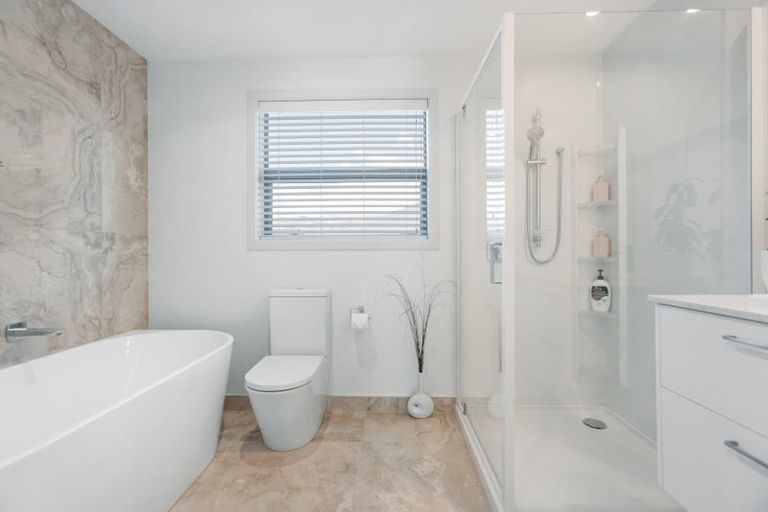 Photo of property in 17 Quigley Crescent, Cromwell, 9310