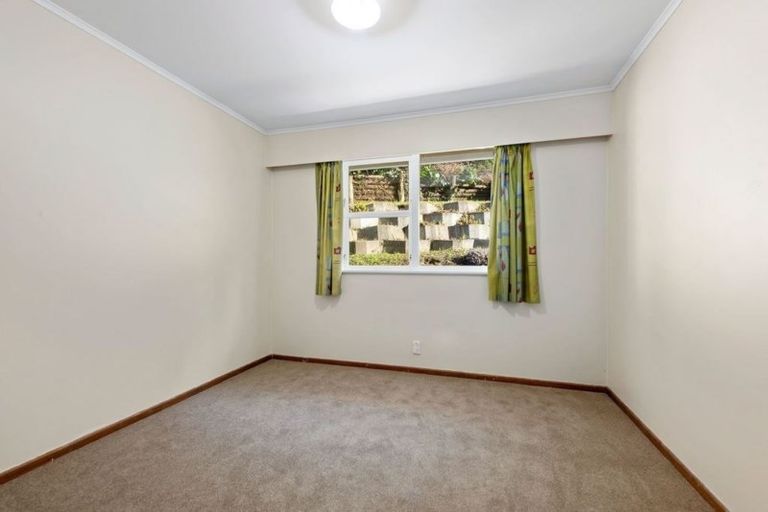 Photo of property in 12 Deller Grove, Silverstream, Upper Hutt, 5019