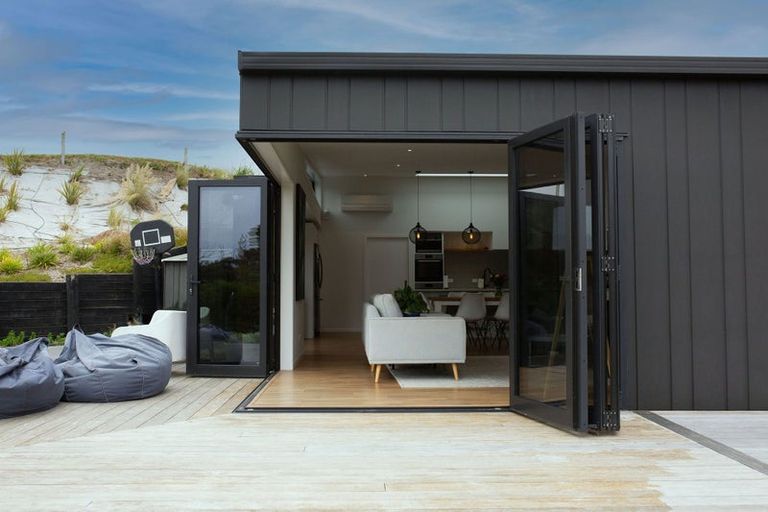 Photo of property in 35 Paetawa Road, Peka Peka, Waikanae, 5391