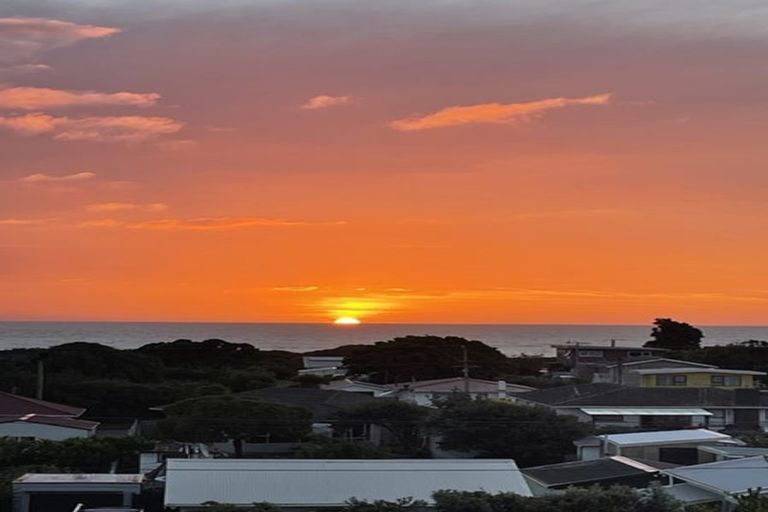 Photo of property in 134 Cornfoot Street, Castlecliff, Whanganui, 4501